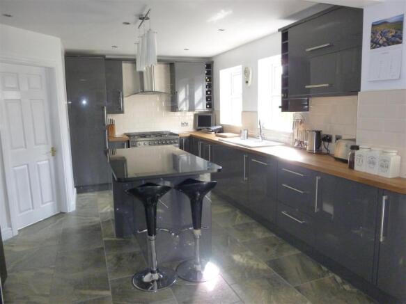 Dining Kitchen (2).J