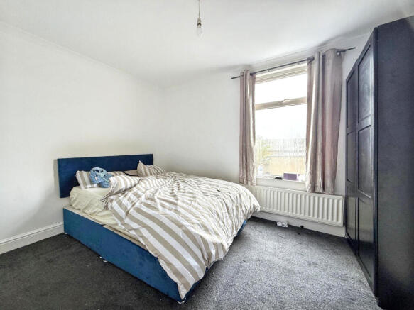 2 bed Terraced for sale Image 8