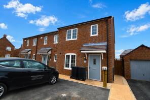 57, Wuffle Gardens, Nuneaton CV11 7AJ