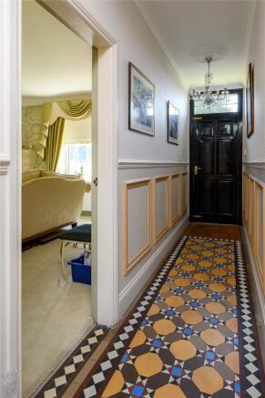 6 bed Detached for sale Image 11