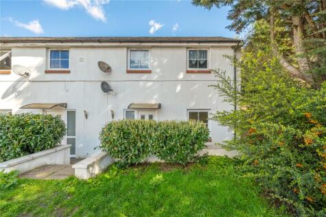 Station Road, Addlestone, Surrey, KT15