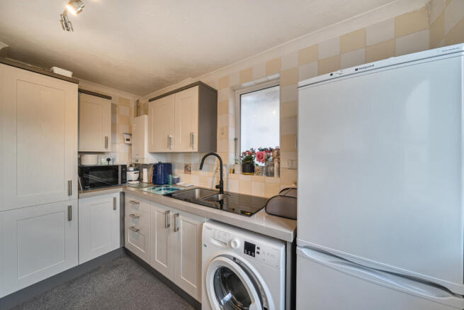 1410935-13-698eff...