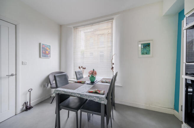 3 bed Terraced for sale Image 6