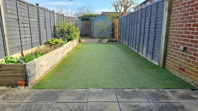 Photo 8