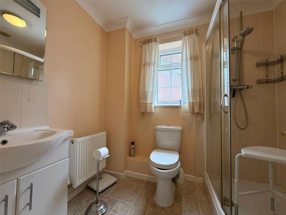 2 bed Bungalow for sale Image 10
