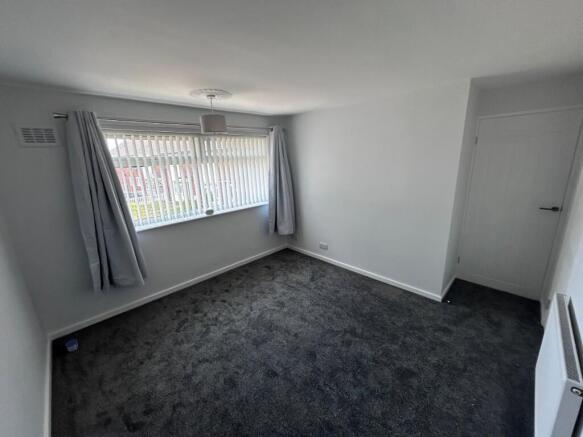 3 bed Semi-Detached to rent Image 10