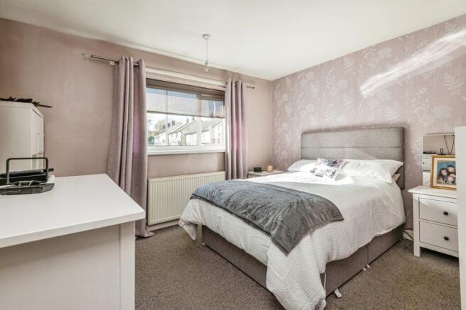 3 bed Terraced for sale Image 5