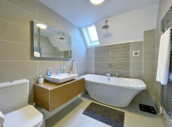 Jack & Jill Bathroom: