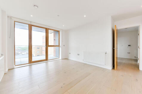 Ipswich Court, Hanwell, W7
