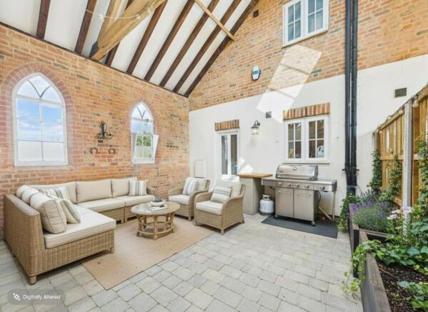 Private enclosed courtyard ¿ perfect for relaxing 