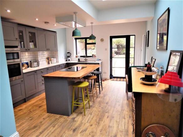 Kitchen/Breakfast Room