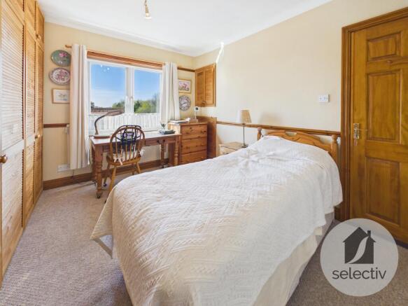4 bed Semi-Detached for sale Image 10