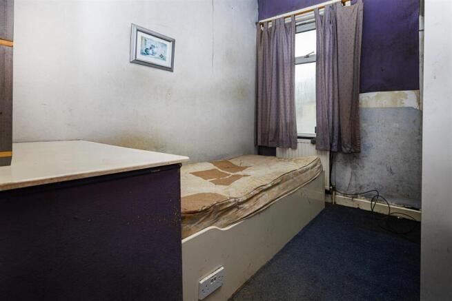 2 bed Terraced for sale Image 9
