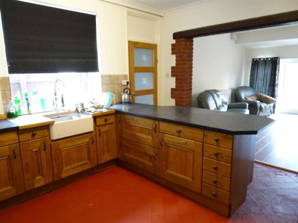 Superb Living Kitchen