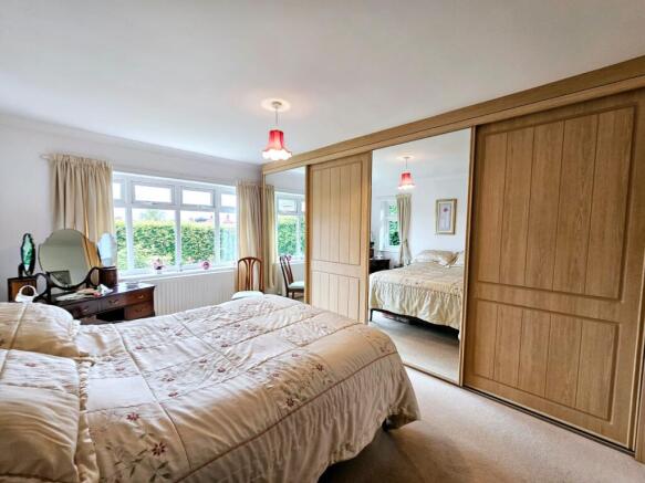 3 bed Detached Bungalow for sale Image 7