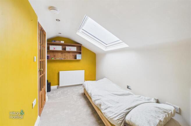 2 bed Terraced for sale Image 10