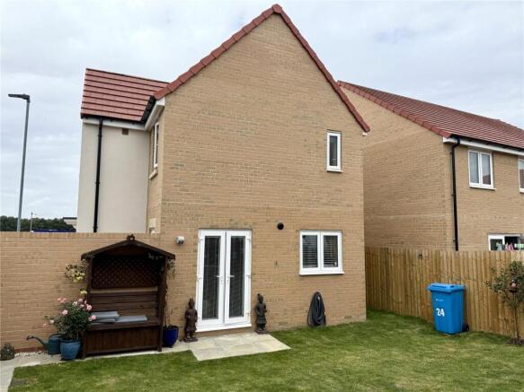 3 bed Detached for sale Image 11