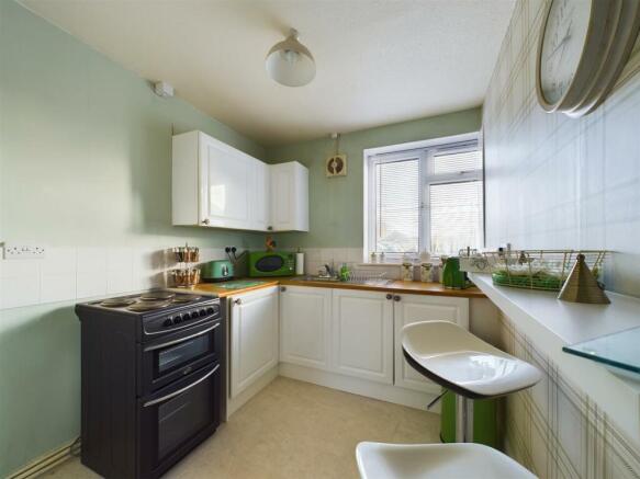 Kitchen: