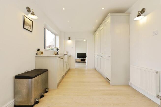 4 bed Detached for sale Image 6