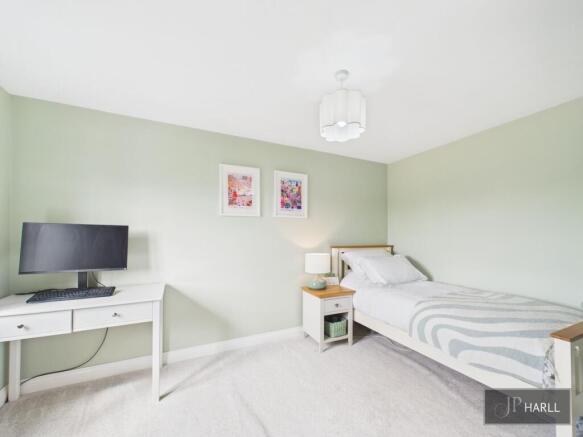3 bed Semi-Detached for sale Image 10