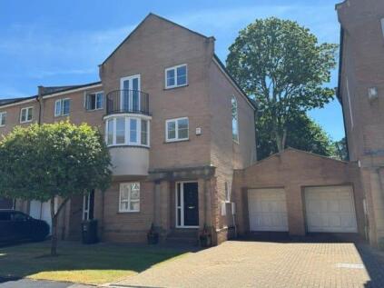 Cheyne Gardens, WEST CLIFF, BH4