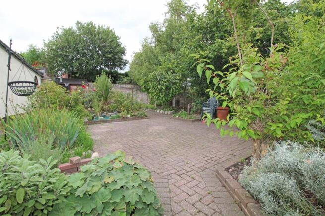 Rear Garden..jpg