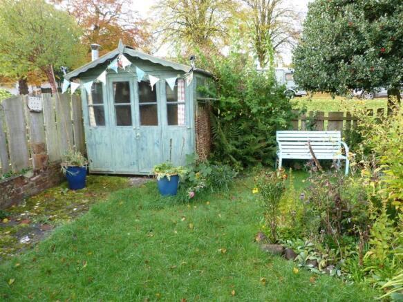 SUMMER HOUSE