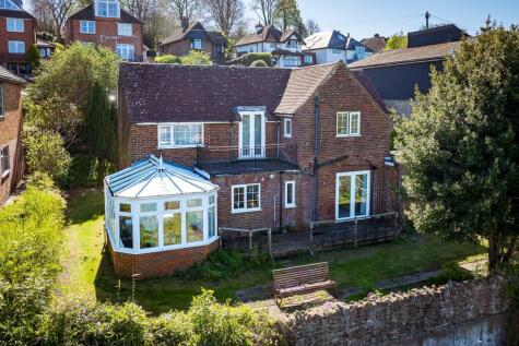 Harvey Road, Guildford, Surrey, GU1