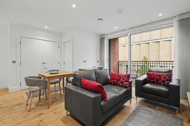 Living Area - Ang...