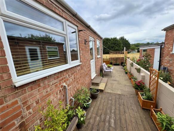 2 bed Terraced for sale Image 8