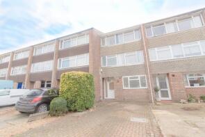13, Black Horse Close, Windsor SL4 5QP