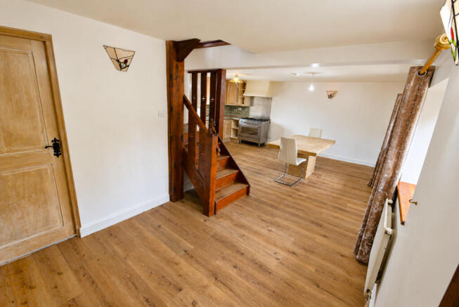 2 bed Cottage for sale Image 11