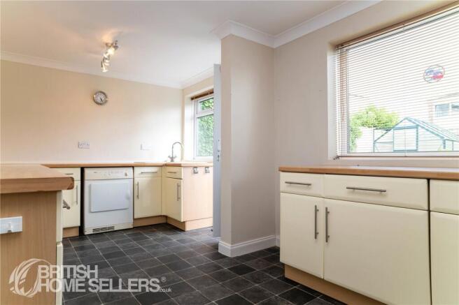 3 bed Semi-Detached for sale Image 5