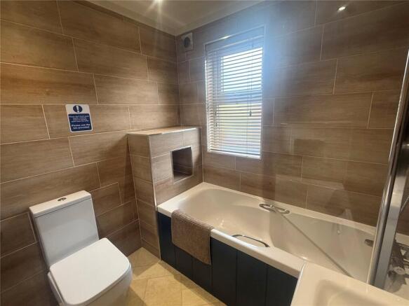 2 bed Mobile Home for sale Image 9