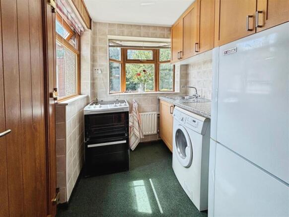 3 bed Semi-Detached for sale Image 7