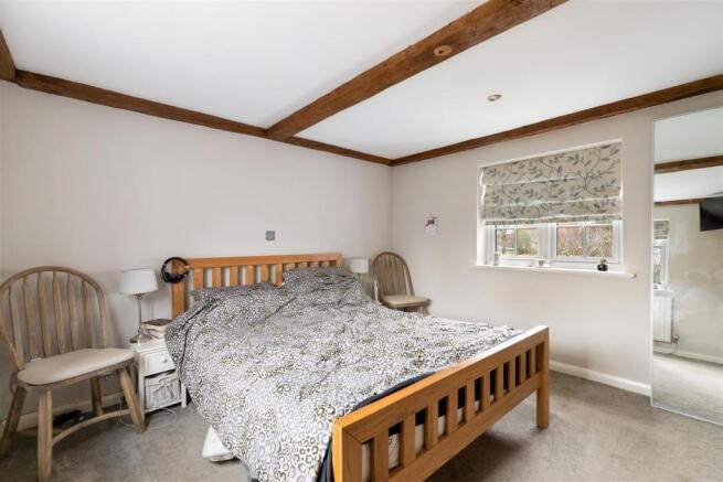 Bedroom 1 (2).jpg