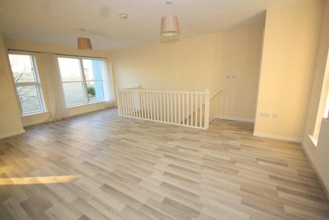 21' Open Plan Living