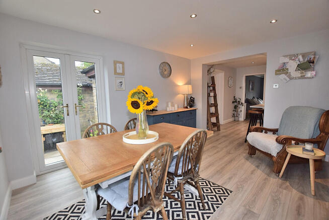 3 bed Semi-Detached for sale Image 8