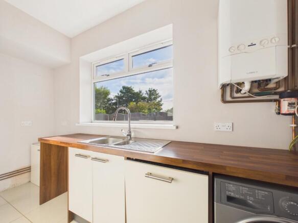 3 bed Detached Bungalow for sale Image 8