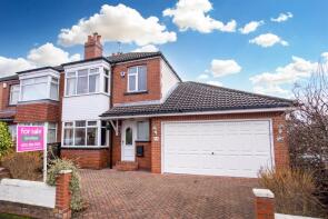 19, Plantation Avenue, Halton, Leeds LS15 0LL