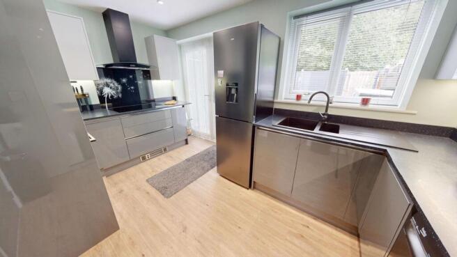 2 bed Terraced for sale Image 4