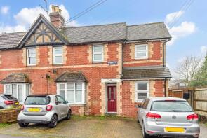 Flat, Rushes Road, Petersfield GU32 3BW