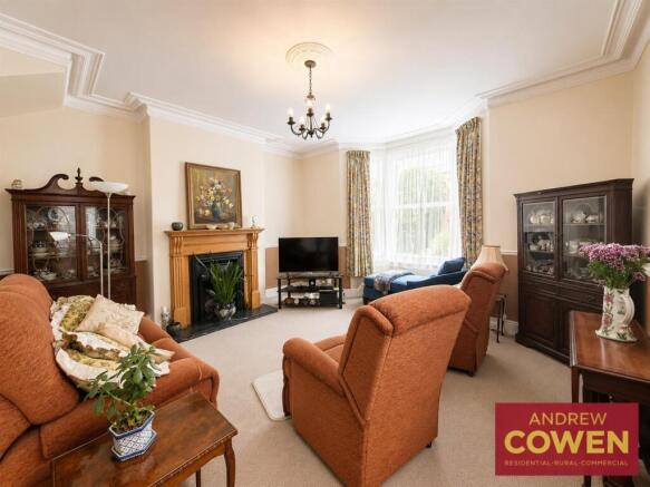 3 bed House for sale Image 6