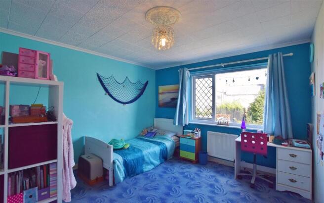 bedroom 3.jpg