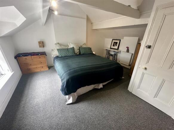 2 bed Terraced for sale Image 6