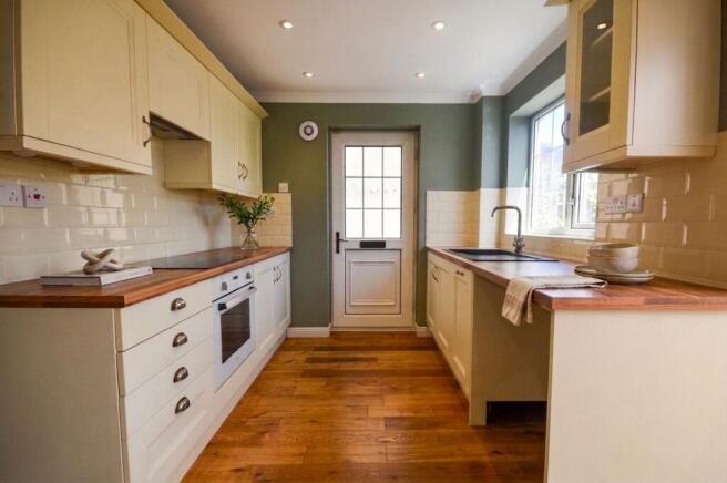 2 bed House to rent Image 4
