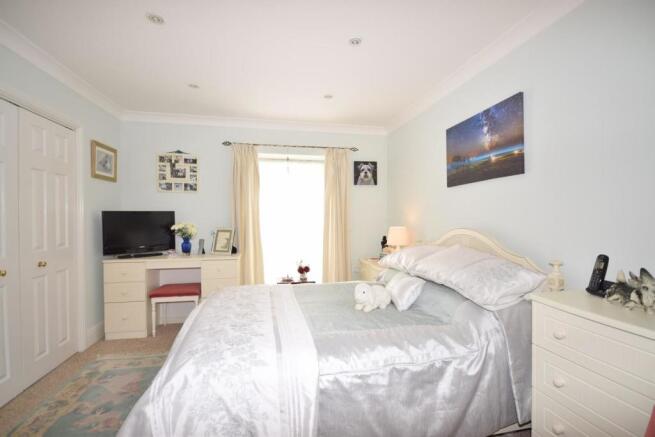 BEDROOM  1.jpg