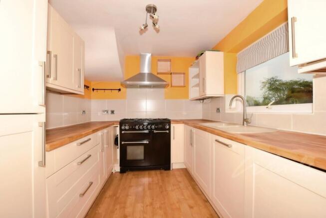 592e4403-kitchen