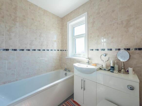2 bed Town House for sale Image 12