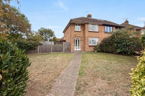 Maidstone Road, Rainham, Gillingham, ME8